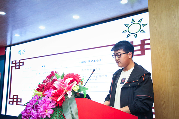 “家?；?dòng)，攜手共進(jìn)”——2019級(jí)新生基礎(chǔ)階段課程結(jié)課答辯圓滿結(jié)束