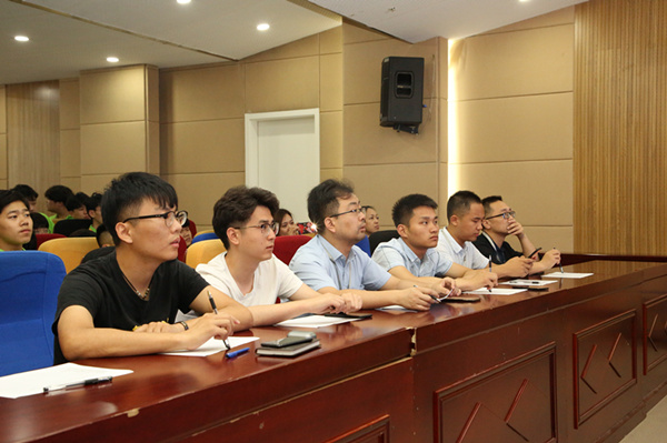 “家校同心，攜手共進(jìn)”2019年上半年階段結(jié)課答辯分享會(huì)圓滿結(jié)束