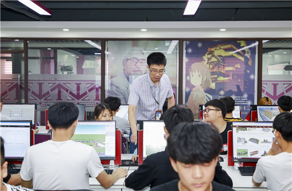 初中畢業(yè)上職業(yè)學(xué)校好么？
