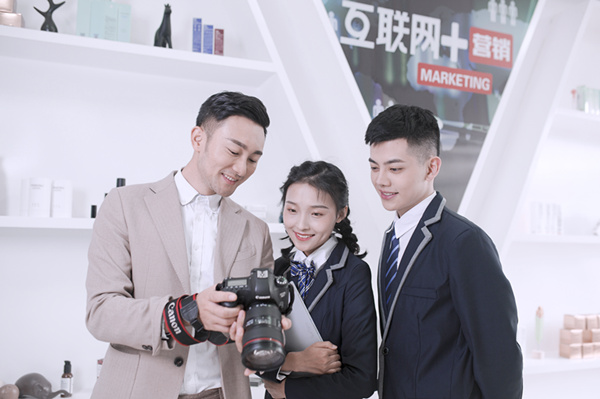 快看！這里有一份適合女生的<a href=http://njxh.cn target=_blank class=infotextkey>專業(yè)</a>排名