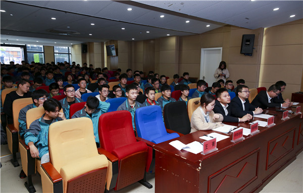 2019秋季新生階段課程結(jié)課答辯分享會圓滿落幕！