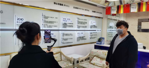 就業(yè)保障丨畢業(yè)學子線上參觀合作企業(yè)，促進校企合作三方共贏！