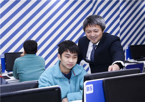 男生學(xué)什么IT<a href=http://njxh.cn target=_blank class=infotextkey>專業(yè)</a>好，自學(xué)or培訓(xùn)？