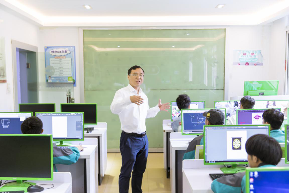 <a href=http://njxh.cn target=_blank class=infotextkey>專業(yè)</a>榜樣 | 砥礪前行 時代風(fēng)向！