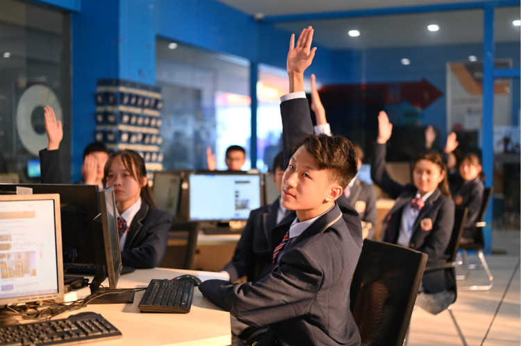 職業(yè)教育托舉新希望，如何選擇一所好學校？