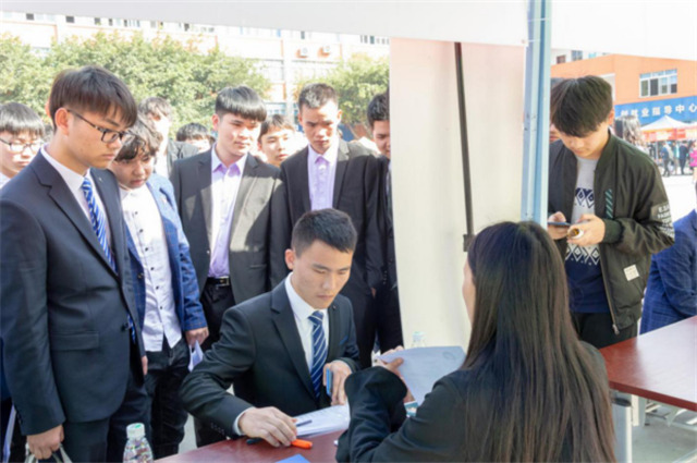 職業(yè)教育托舉新希望，如何選擇一所好學校？