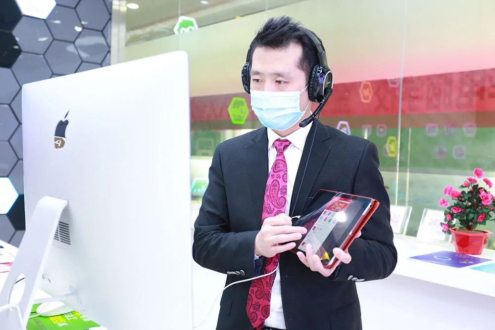 人人出彩 技能強(qiáng)國，新華邀你體驗工匠精神