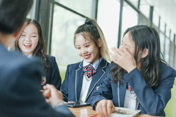 人人出彩 技能強(qiáng)國，新華邀你體驗工匠精神