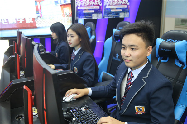 男生讀中專學什么<a href=http://njxh.cn target=_blank class=infotextkey>專業(yè)</a>比較好？