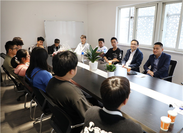 暖心回訪見證成長，愛與責(zé)任一路相隨