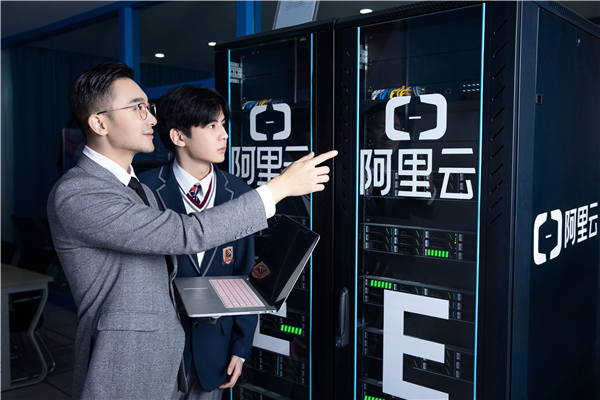 這類(lèi)人才吃香了，新華帶你了解新職教法下的教育紅利