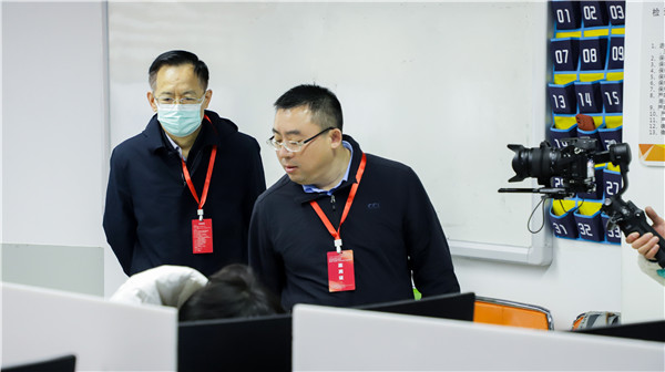 2022年江蘇省廣告行業(yè)設(shè)計(jì)制作職業(yè)技能競賽暨全省“紫金獎”公益?zhèn)鞑ピO(shè)計(jì)大賽在南京新華隆重舉行！
