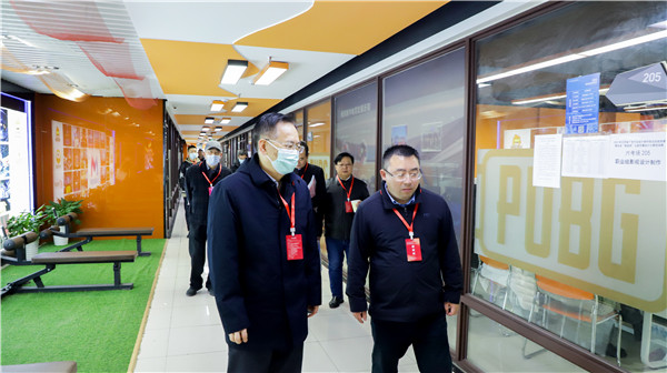 2022年江蘇省廣告行業(yè)設(shè)計(jì)制作職業(yè)技能競賽暨全省“紫金獎”公益?zhèn)鞑ピO(shè)計(jì)大賽在南京新華隆重舉行！