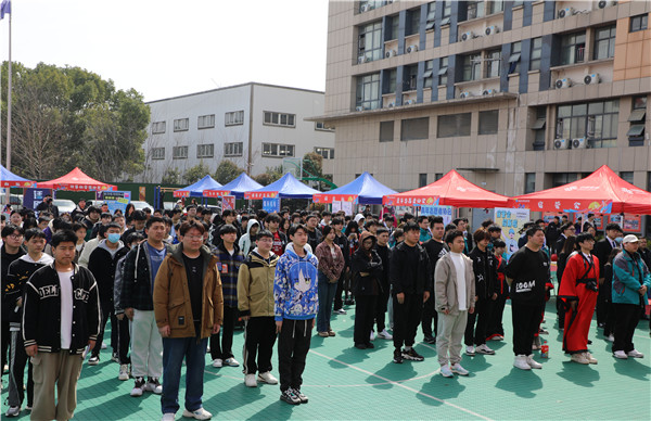 追光有“你”，歡迎“新”上人 南京新華電腦專修學(xué)校2024年春季社團(tuán)招新大會順利收官