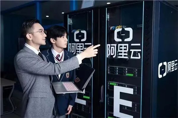 技能之光 點亮職業(yè)夢想！新華互聯(lián)網(wǎng)科技邀您共同參與新華杯全國職業(yè)技能大賽！